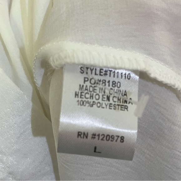 Elegant White Ruffle Trim Women's Top - Picture 3 of 8